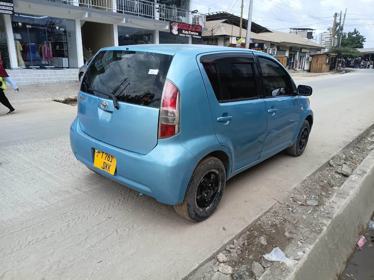 A picture of TOYOTA PASSO 0714058883