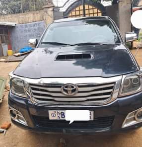 used toyota hilux