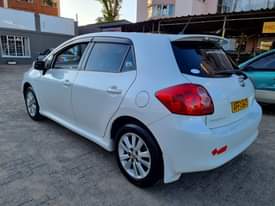 used toyota auris