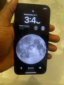 A picture of iPhone 12 promax