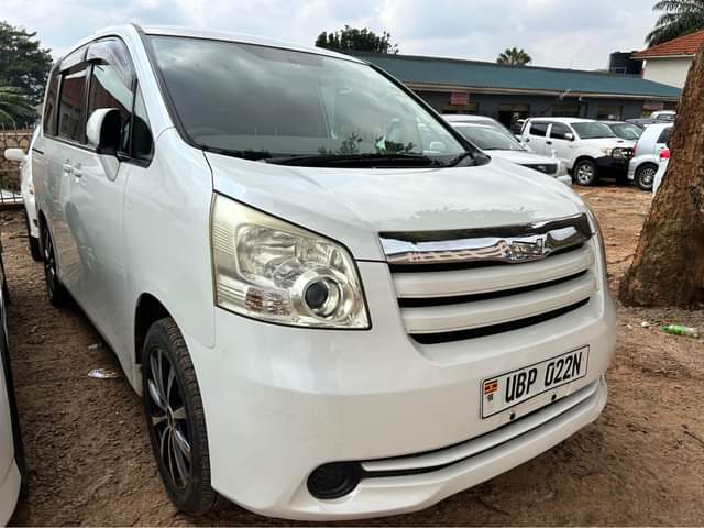A picture of Well maintained Noah 34M 0705176582