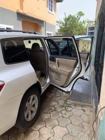 A picture of Toyota highlander 2009