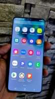 A picture of Samsung galaxy S20