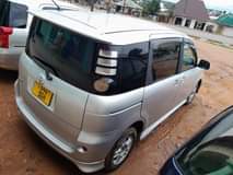 A picture of TOYOTA SIENTA