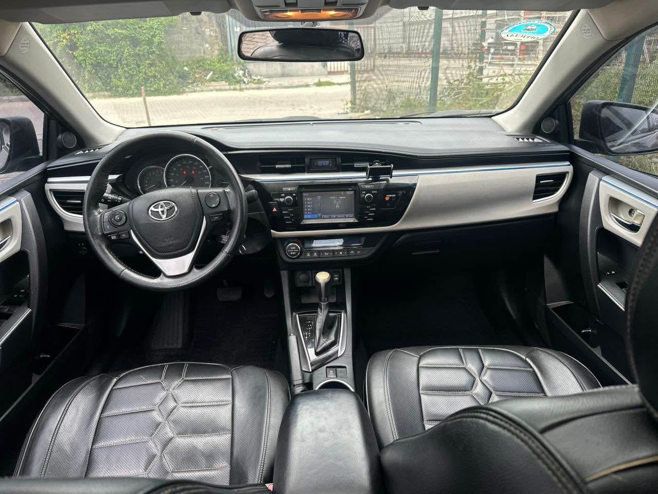 A picture of Toyota Corolla 2015