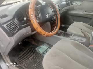 A picture of 100 SOUND ENGINE AND GEAR MANUAL GEAR MOSTLY BODY WORK