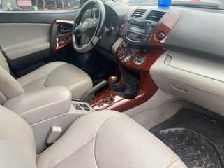 A picture of Toyota RAV4 2010