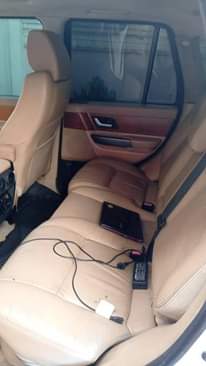 A picture of 2011 Range Rover Sports for 3M
