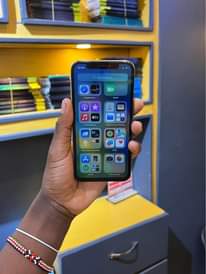 A picture of Iphone X