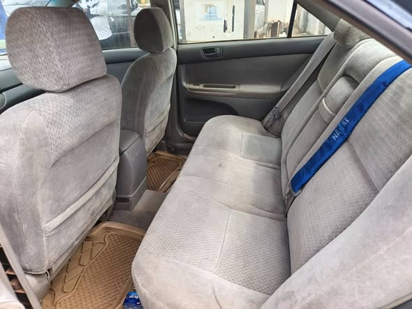 A picture of Toyota Camry 03