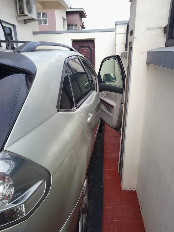 A picture of Lexus Rx 350 for sale at affordable price