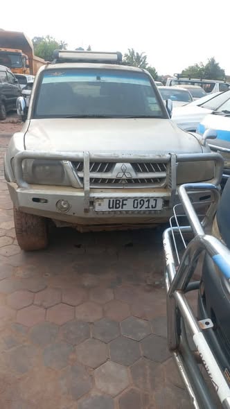 mitsubishi pajero