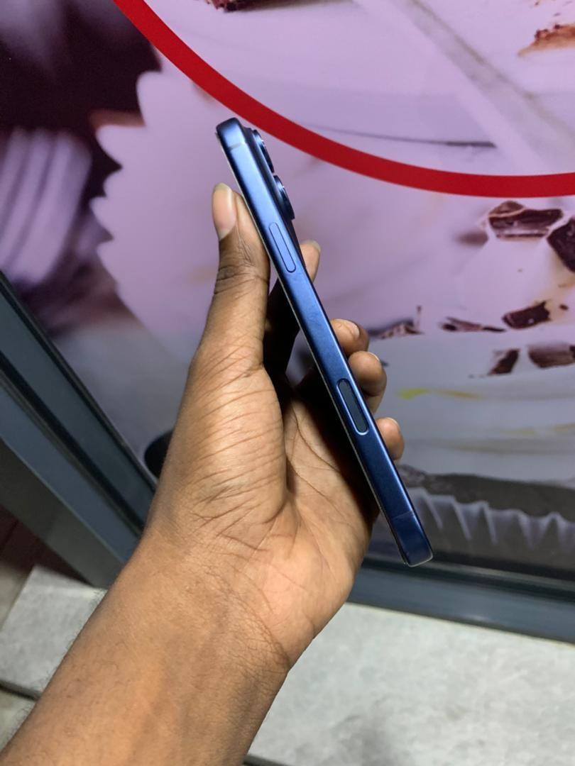A picture of iPhone 17 PROMAX 256GB ESIM