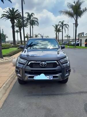 used toyota hilux