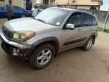 A picture of Toyota Rav 4 working perfectly fine