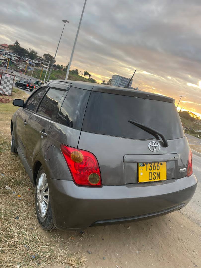 A picture of Toyota ist Kali sana