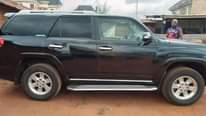 A picture of TOYOTA 4RUNER