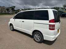 A picture of Toyota Noah new model