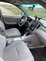 A picture of Sweet deal V Clean 2 year used 2007 Toyota highlander