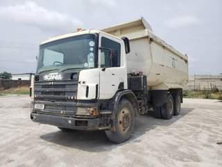 tipper truck