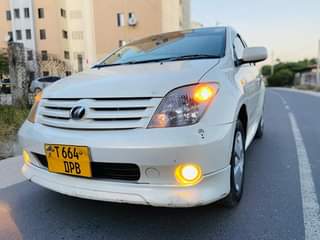 A picture of TOYOTA IST