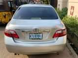A picture of 08 Toyota Camry XLE V6 Read description for full details