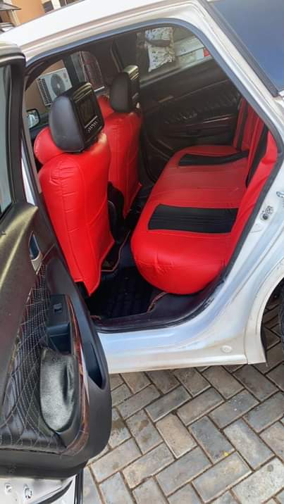 A picture of Very clean and sound Honda Crustour Full option With back