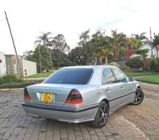 classifieds/cars mercedes