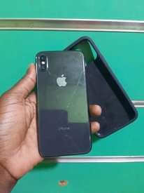 A picture of iPhone X wifi only