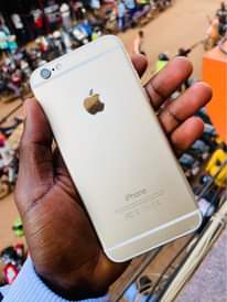 A picture of iPhone 6 64Gb at 180k