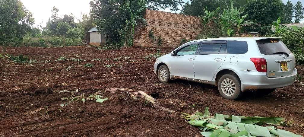 uganda plots