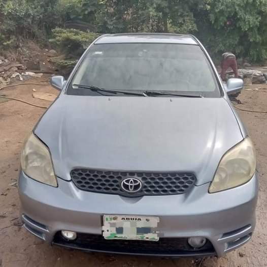 A picture of Toyota matrix 04