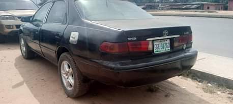 A picture of Camry 2002 model