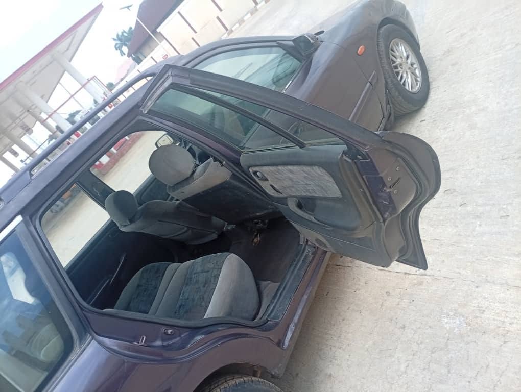 A picture of MAZDA 626 8060920431
