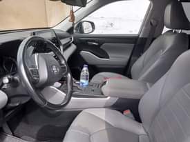 A picture of 2020 Toyoya Highlander XLE