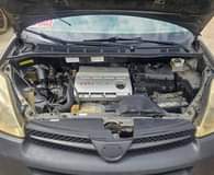 A picture of 2006 Toyota Sienna 2