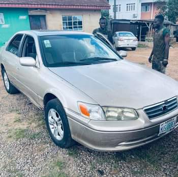 A picture of Toyota Camry envelope 2001