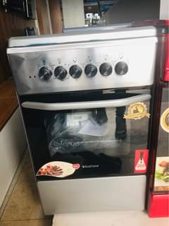 A picture of Gas and electric cooker