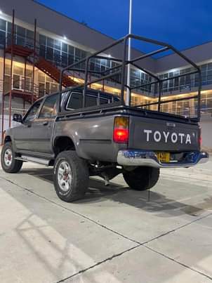 A picture of TOYOTA HILUX PICKUP Dcabin Engine error Code 3L Manual transmission