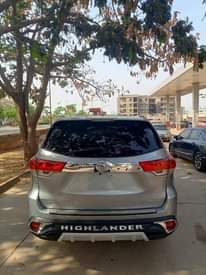 A picture of 2014 TOYOTA HIGHLANDER