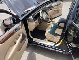 A picture of Lexus 330