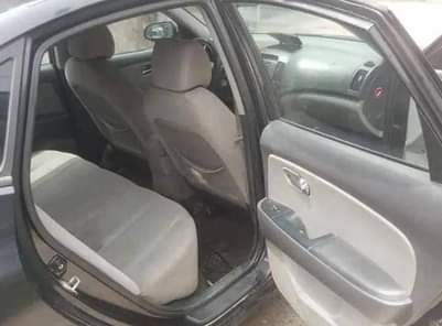 A picture of Hyundai Elantra 2008 V4 Engine and gear Ac chilling first