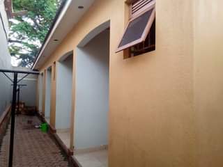 A picture of Reposted Single rms for rent at UGX130k in Nabweru Lugoba