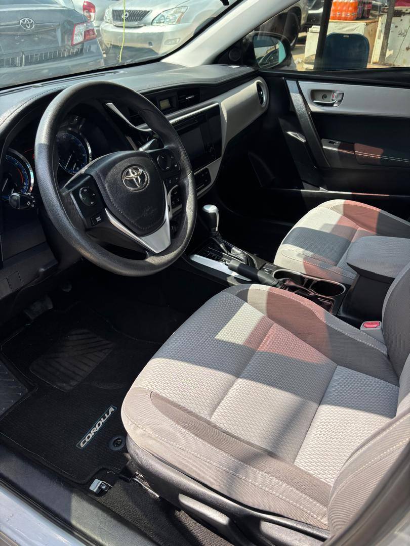 A picture of 2018 toyota corolla