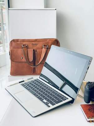 A picture of LAPTOP