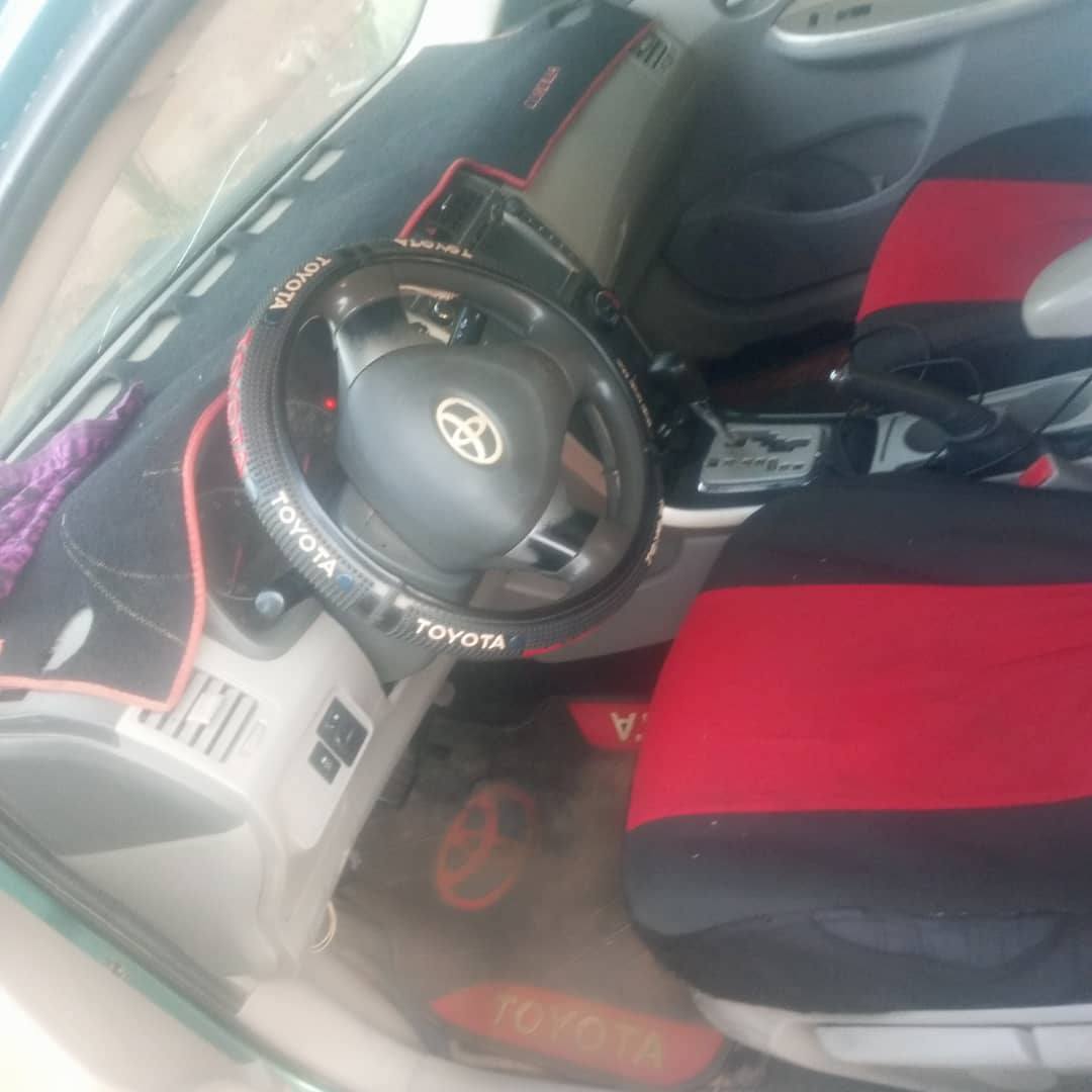 A picture of Toyota Corolla 2010 model