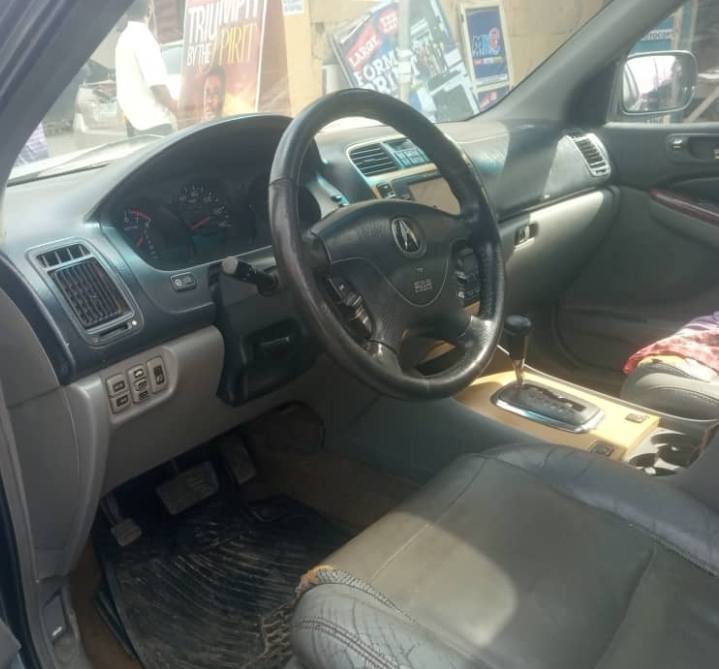 A picture of Fast Sale 2004 MDX FIRST BODY For Sale