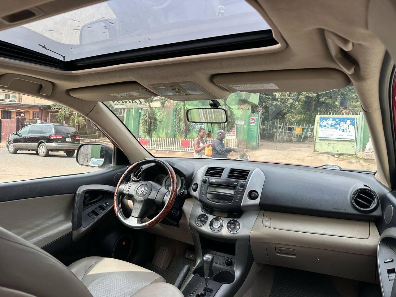 A picture of Toyota RAV4 Limited Edition 2008