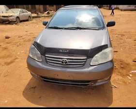 A picture of Toyota Corolla 04 Engine and Gear ok Ac is chilling
