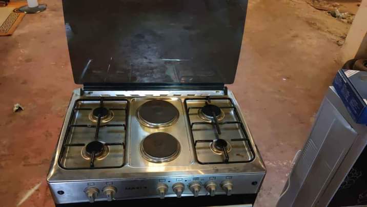 A picture of Six Face Oven Gas Burner